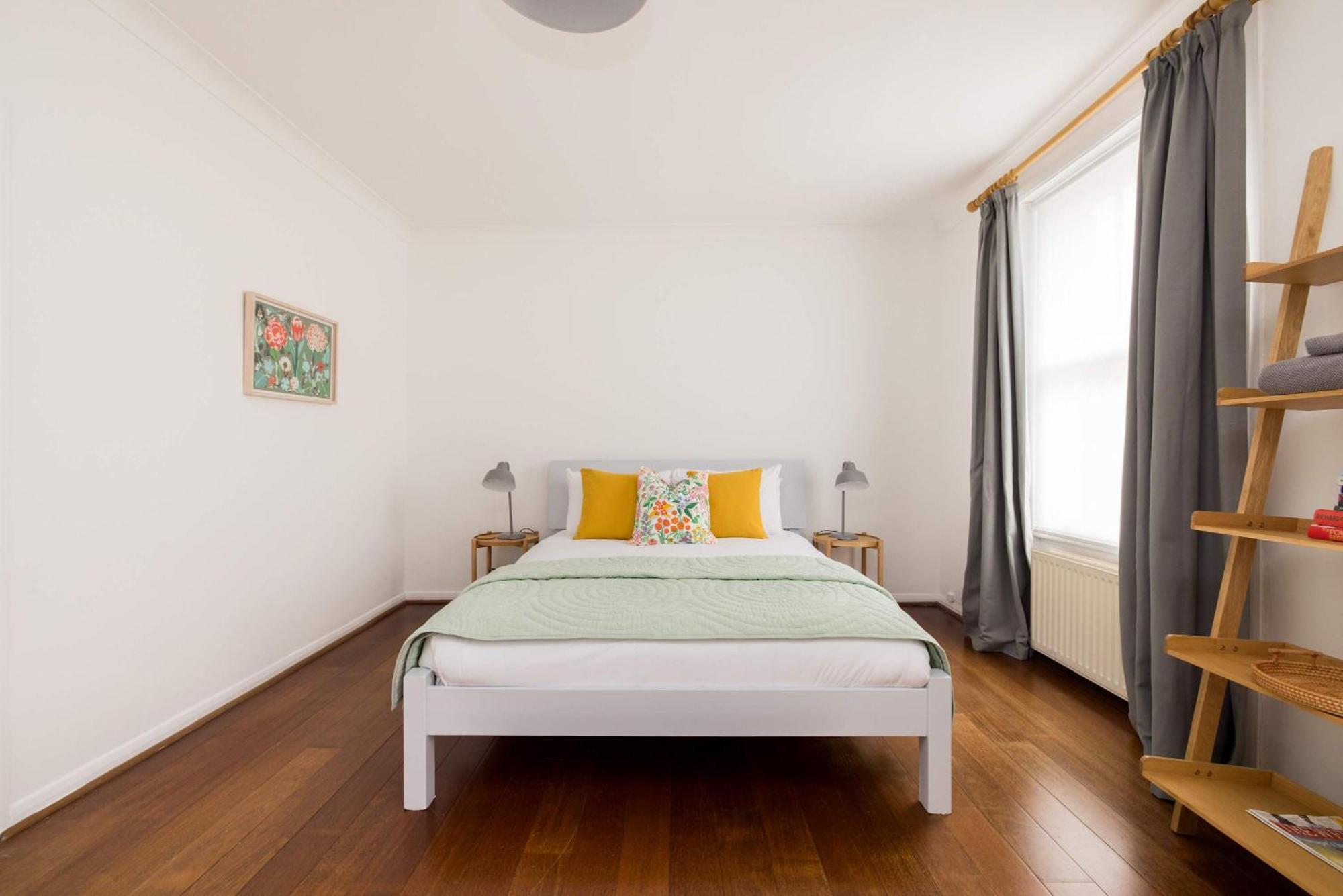 Charming Primrose Hill Rooftop Duplex *